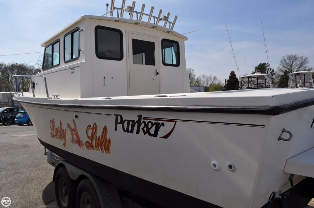 1997 Parker 25 Power boat for Sale in Chesapeak Bch, MD